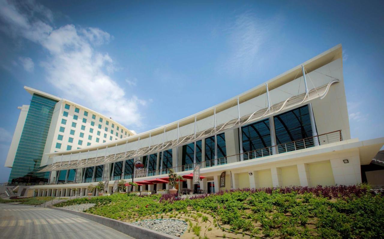 Bay La Sun Hotel And Marina - Emaar King Abdullah Economic City Exterior photo The hospital's main building